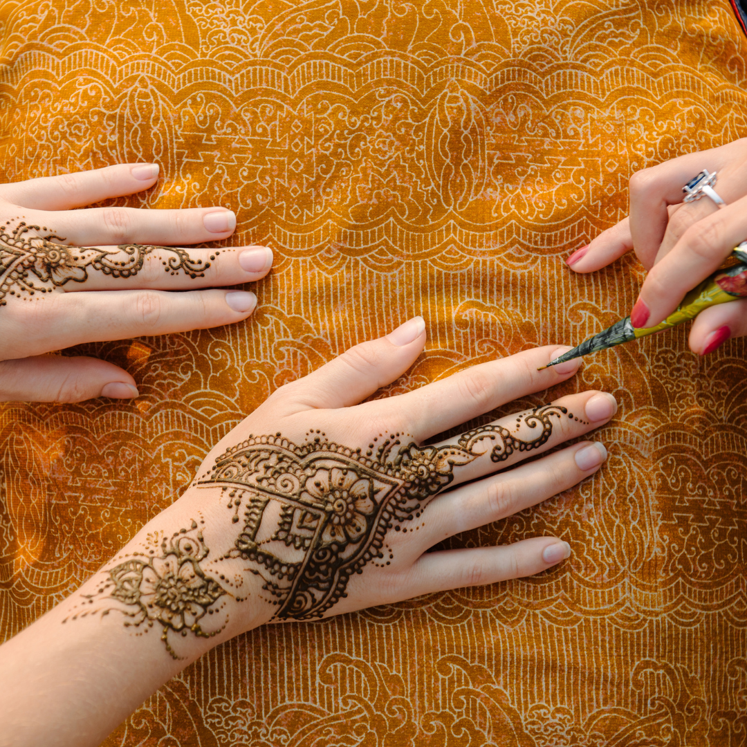 HANDSETS (MEHENDI)