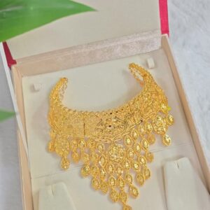 CHOCKER SETS